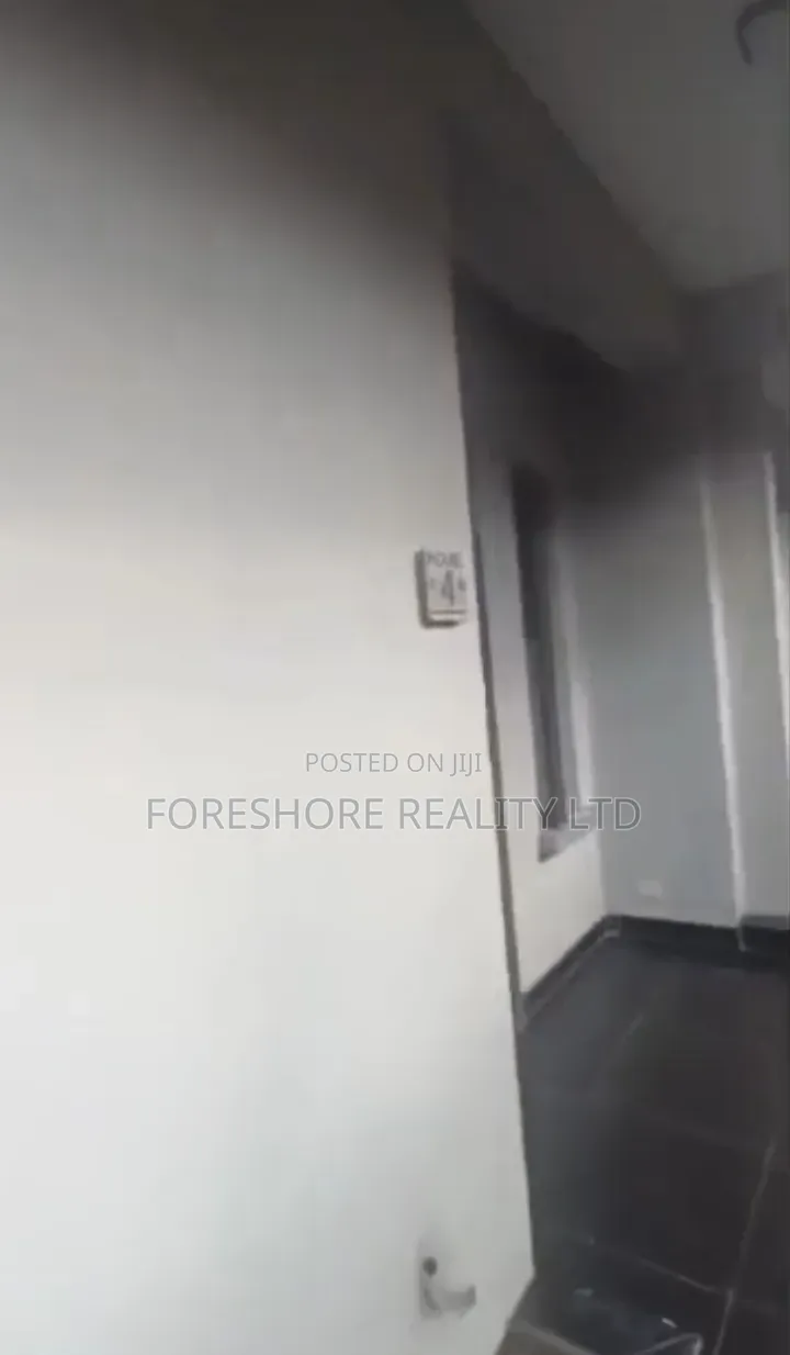 4bdrm Mansion in Obanikoro for rent in Obanikoro