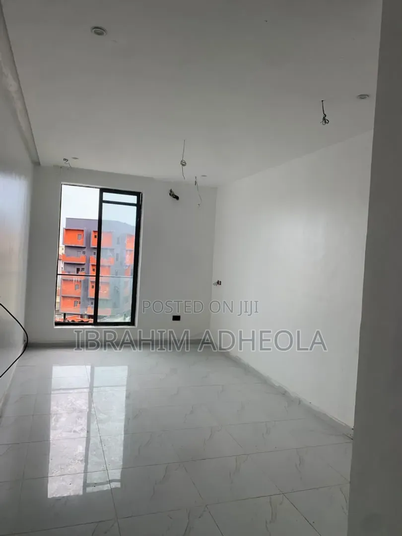 Mini Flat in Off Freedom Way, Lekki Phase 1 for sale in Lekki Phase 1