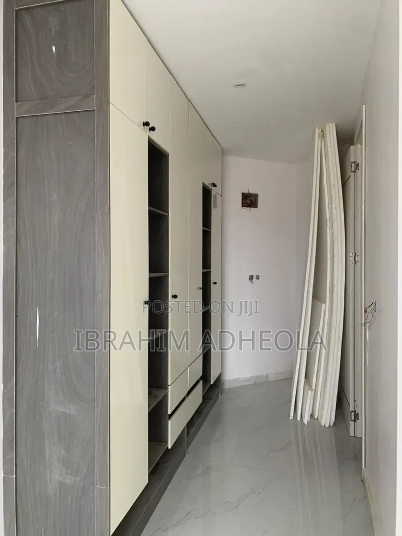 Mini Flat in Off Freedom Way, Lekki Phase 1 for sale in Lekki Phase 1