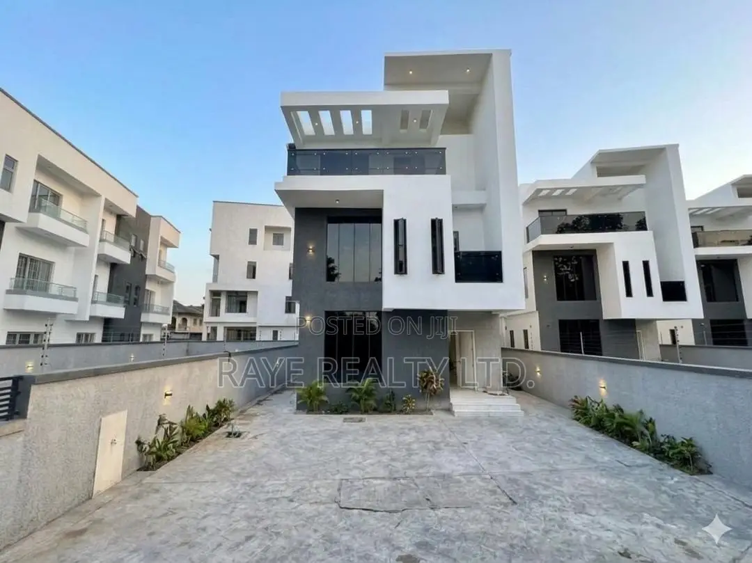 5bdrm Duplex in Afra Estate, Adeniyi Jones for sale in Adeniyi Jones