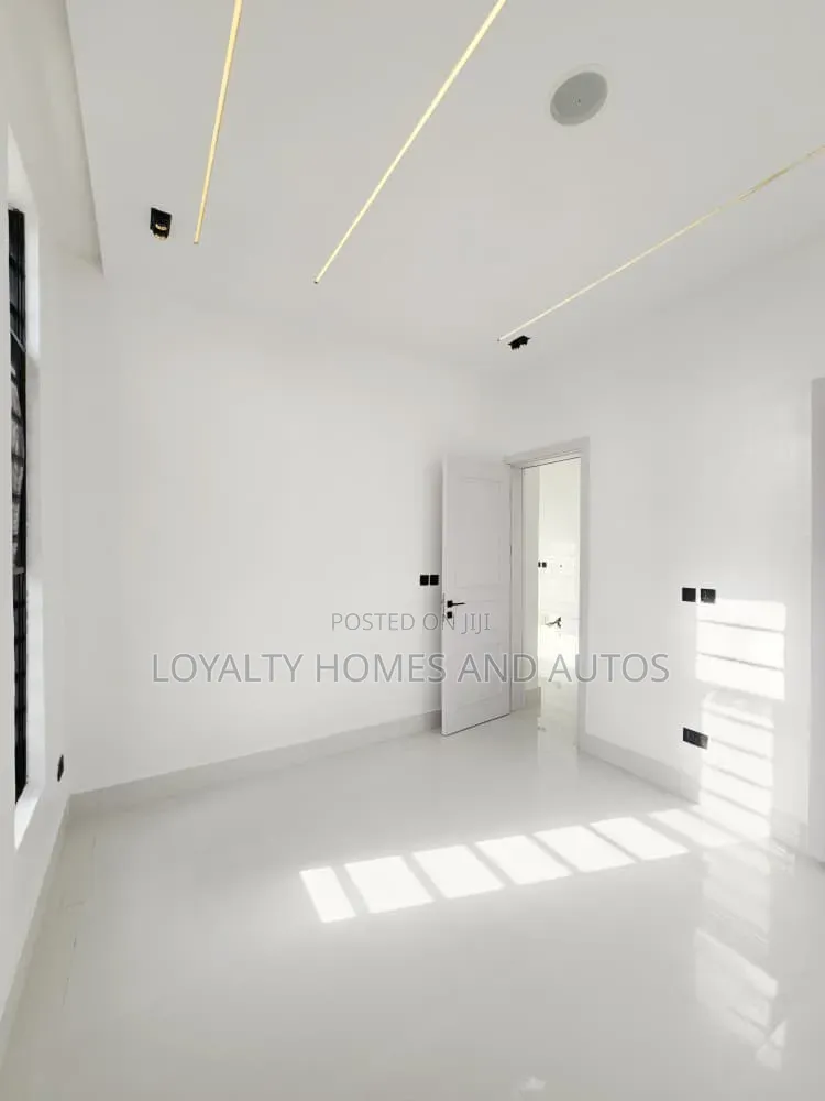 4bdrm Maisonette in Ikoyi S.W for sale in Ikoyi S.W