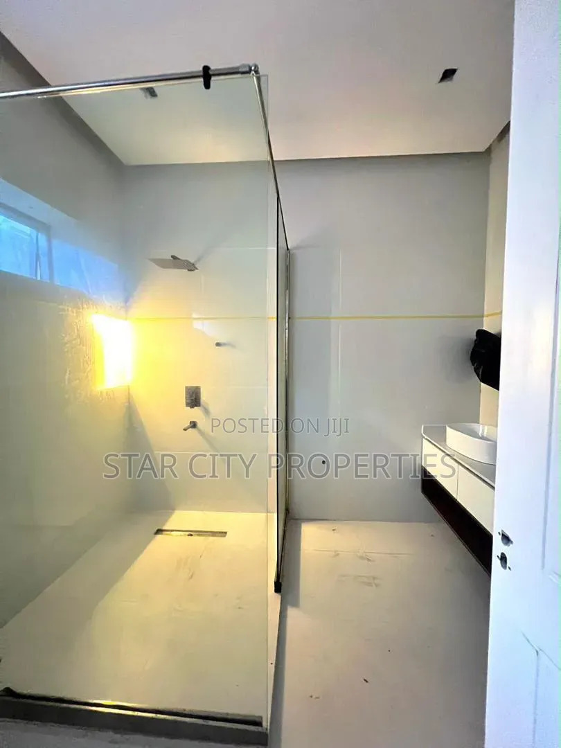 Furnished 3bdrm Apartment in Banana Island for sale in Banana Island
