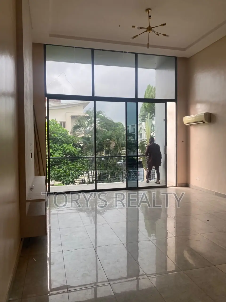 3bdrm Duplex in Old Ikoyi for rent in Old Ikoyi