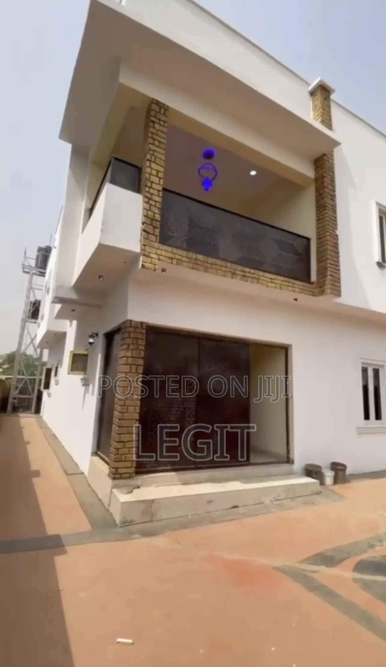 4bdrm Duplex in Lugbe District for sale in Lugbe District