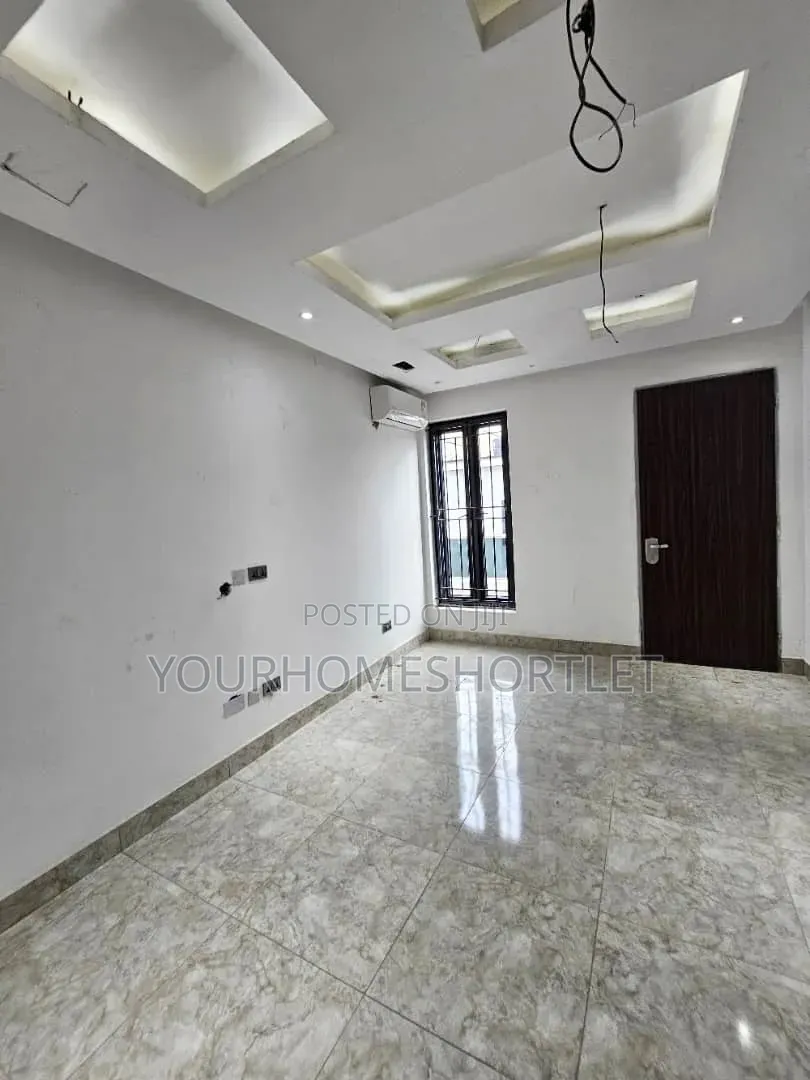 6bdrm Mansion in Ikeja GRA for sale in Ikeja GRA