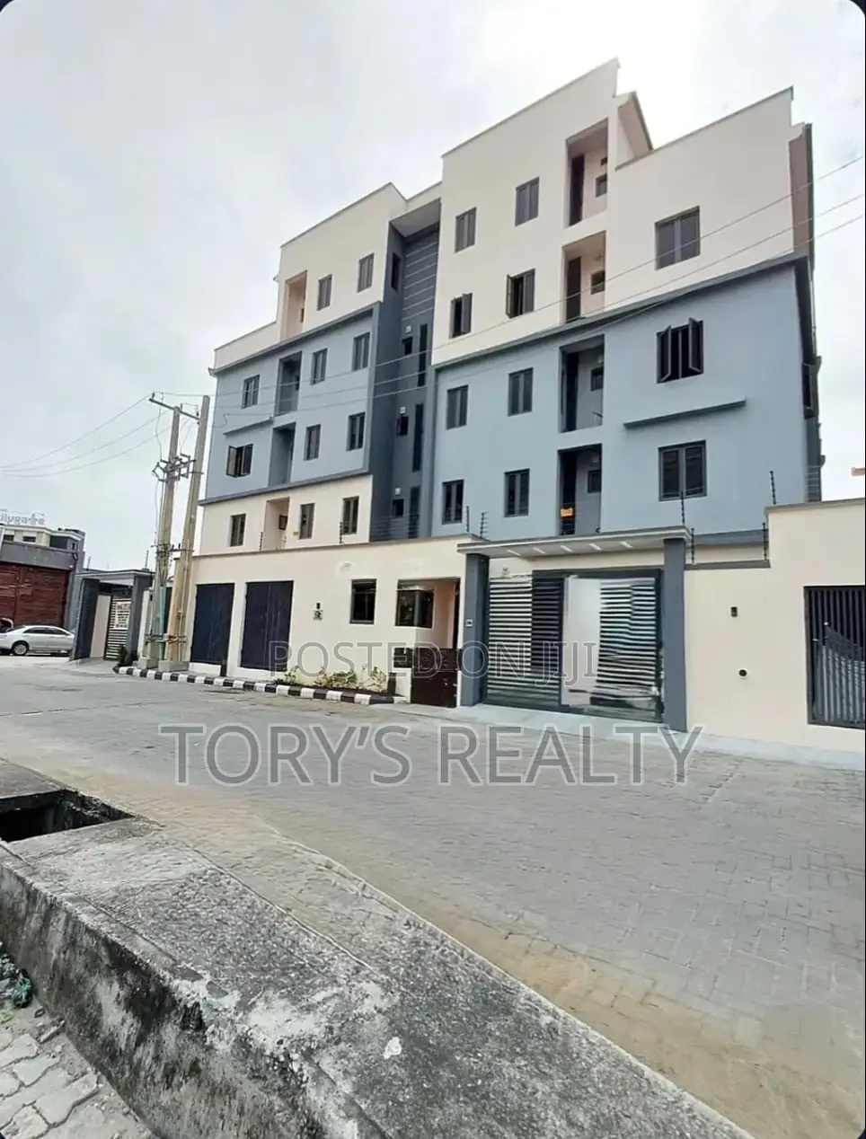 2bdrm Apartment in Lekki Phase 1 for rent in Lekki Phase 1
