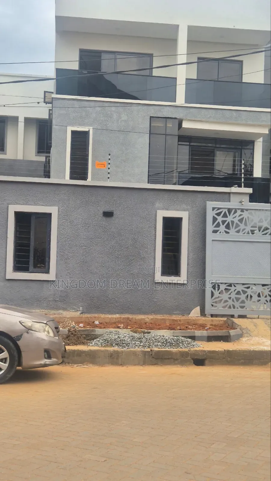 6bdrm Duplex in Ikeja Gra Lagos for sale in Ikeja GRA