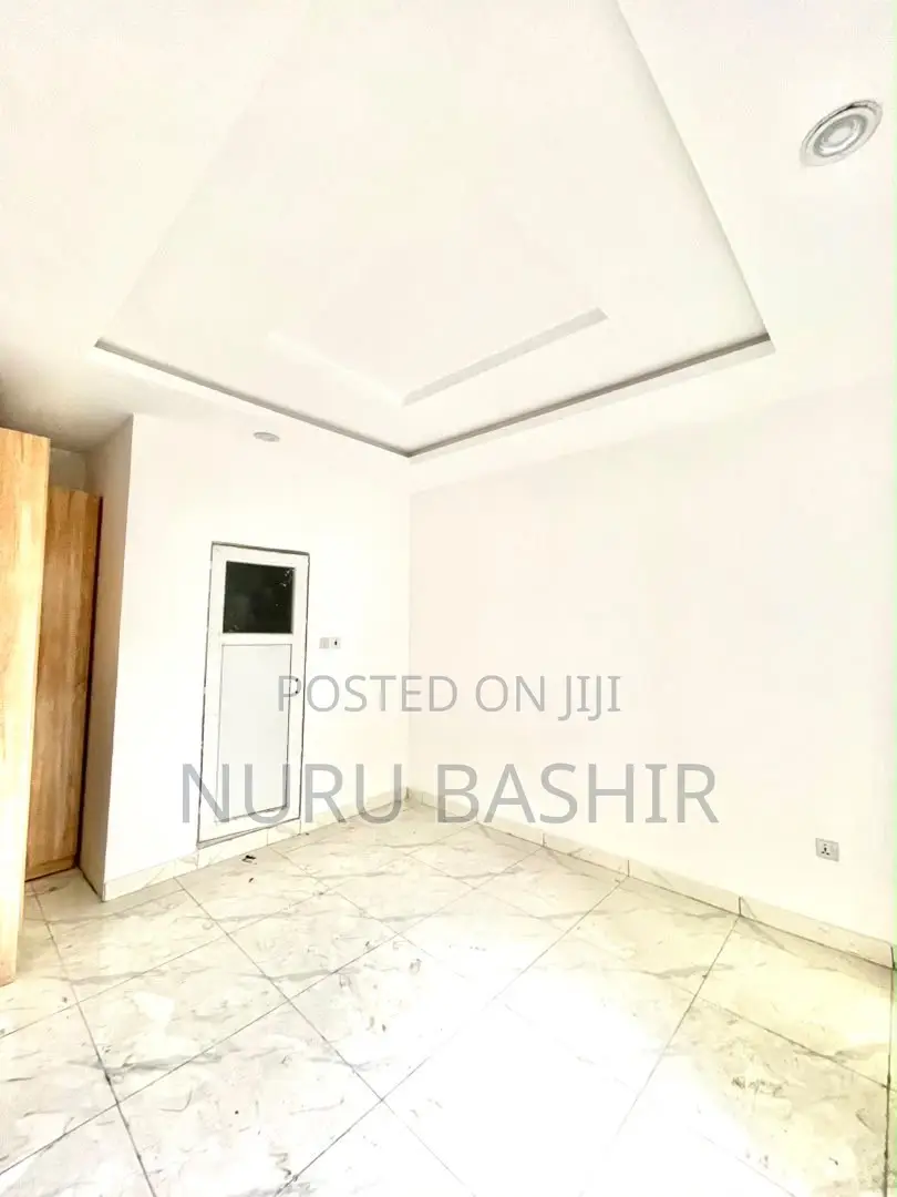 2bdrm Block of Flats in Bodija Estate for rent in Bodija