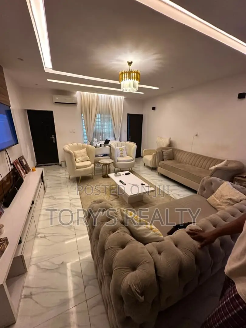 3bdrm Apartment in Chevron for rent in Chevron