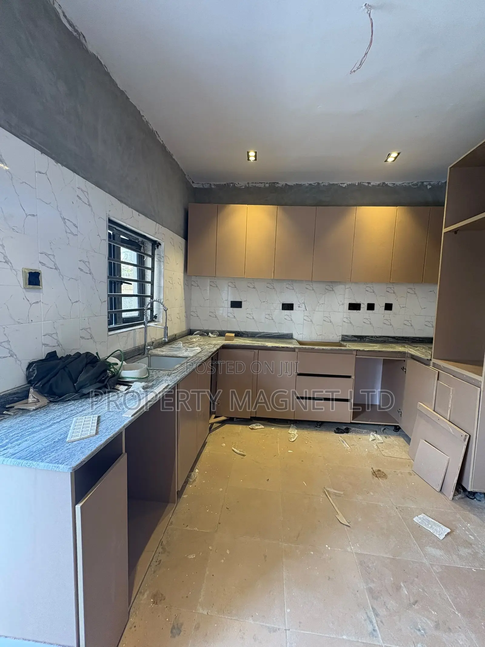 Furnished 5bdrm Duplex in Owerri for sale in Owerri