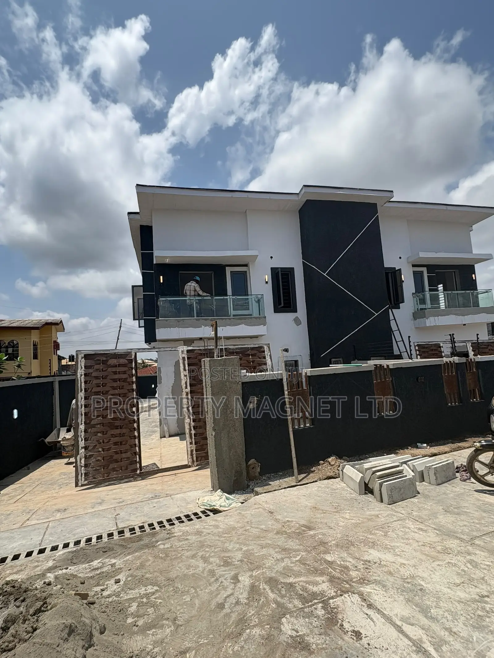 Furnished 5bdrm Duplex in Owerri for sale in Owerri
