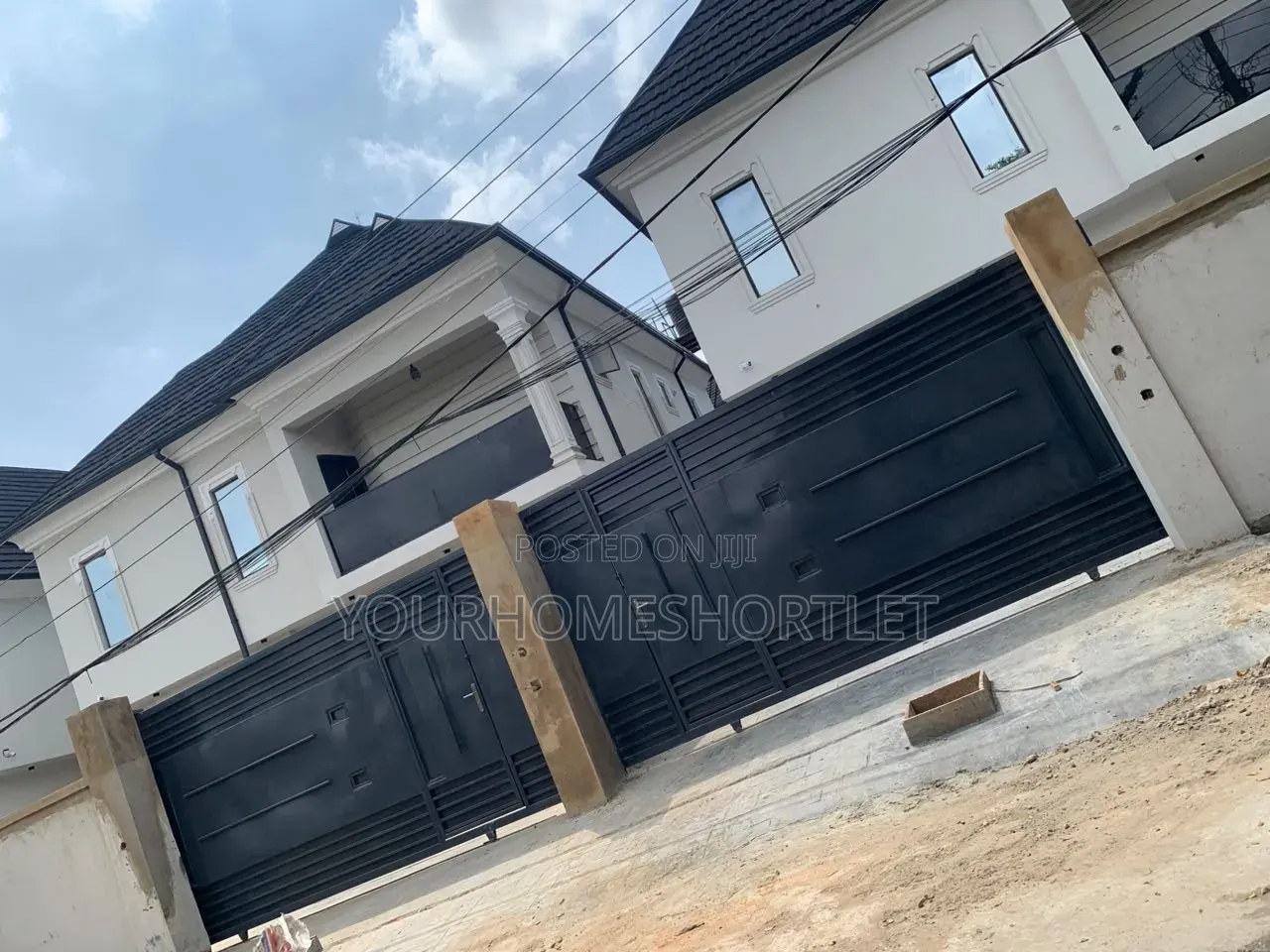 Brand New 4 Bedroom Self Compound in Atunrase Medina
