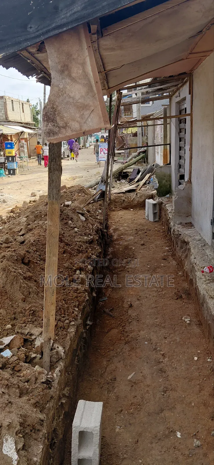 995sqm Joint Venture Gafar Animasuen Victoria Island in Ligali Ayorinde