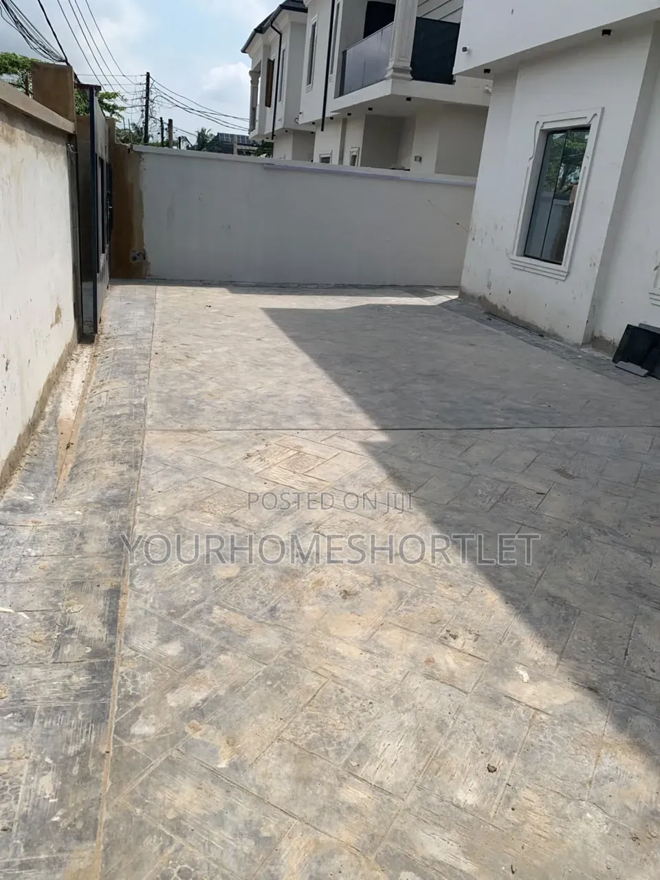 Brand New 4 Bedroom Self Compound in Atunrase Medina