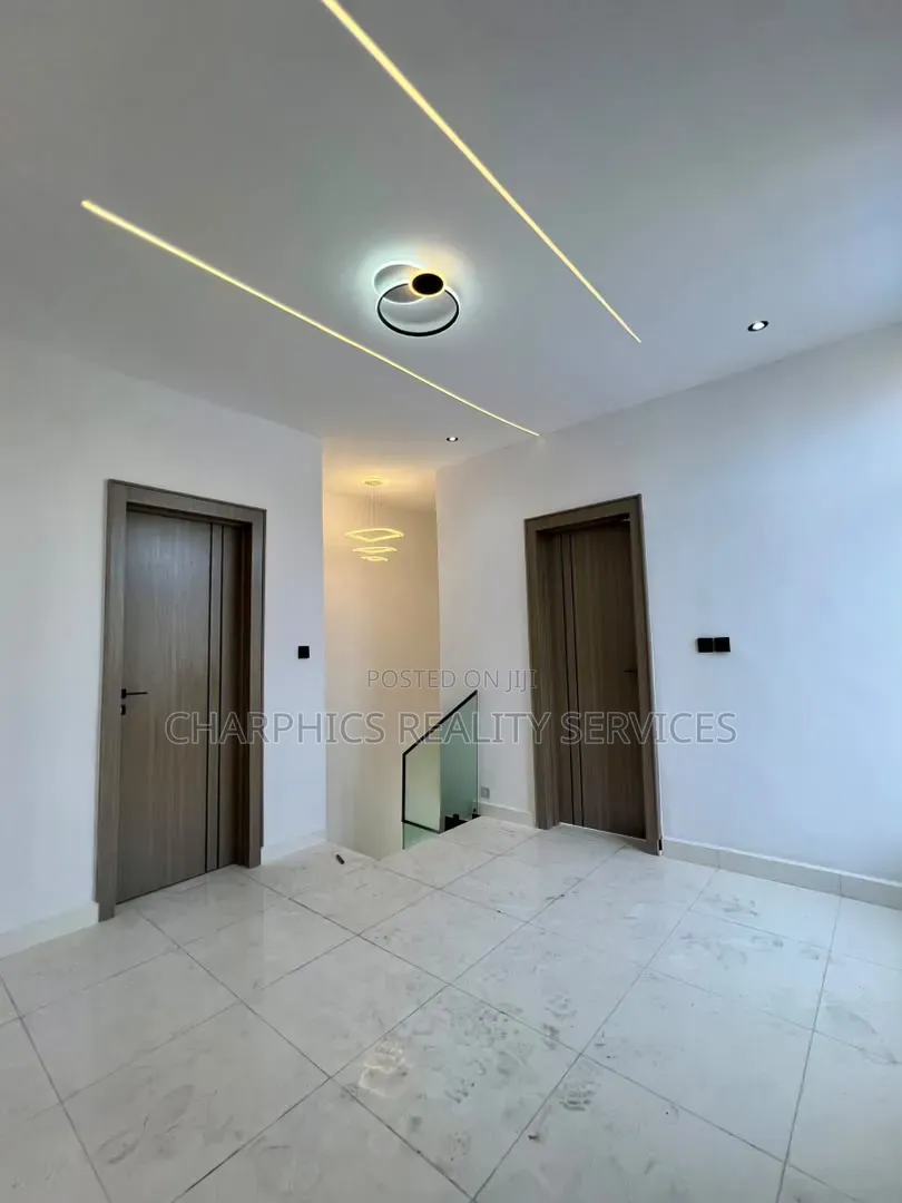 3bdrm Duplex in Off Lekki-Epe Expressway for sale in Off Lekki-Epe Expressway
