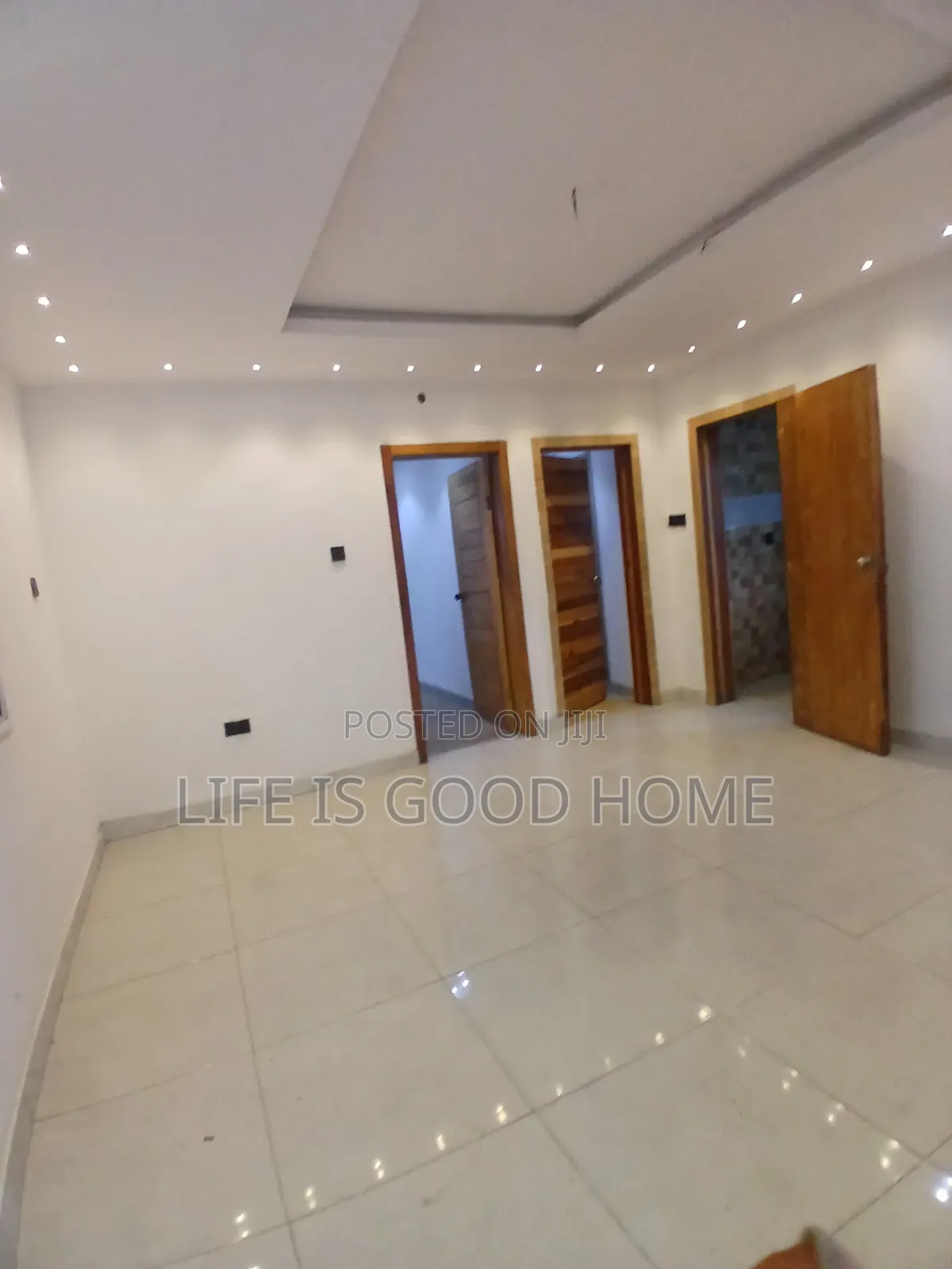 2bdrm Apartment in Seaview  Estate, Ologolo for rent in Ologolo