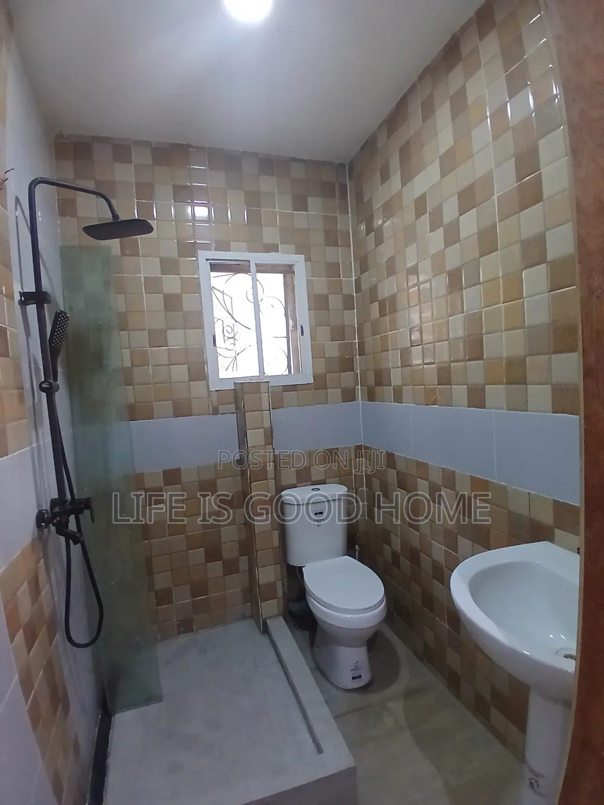 2bdrm Apartment in Seaview  Estate, Ologolo for rent in Ologolo