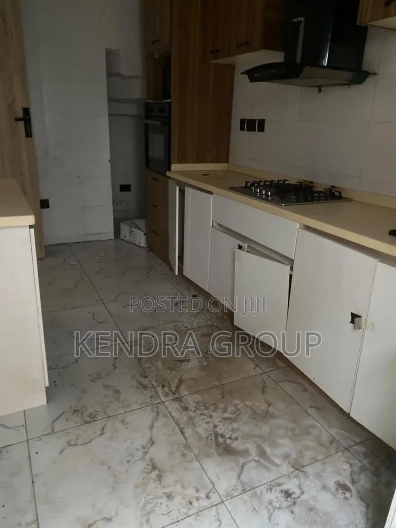 4bdrm Duplex in Orchid, Ikota for rent in Ikota