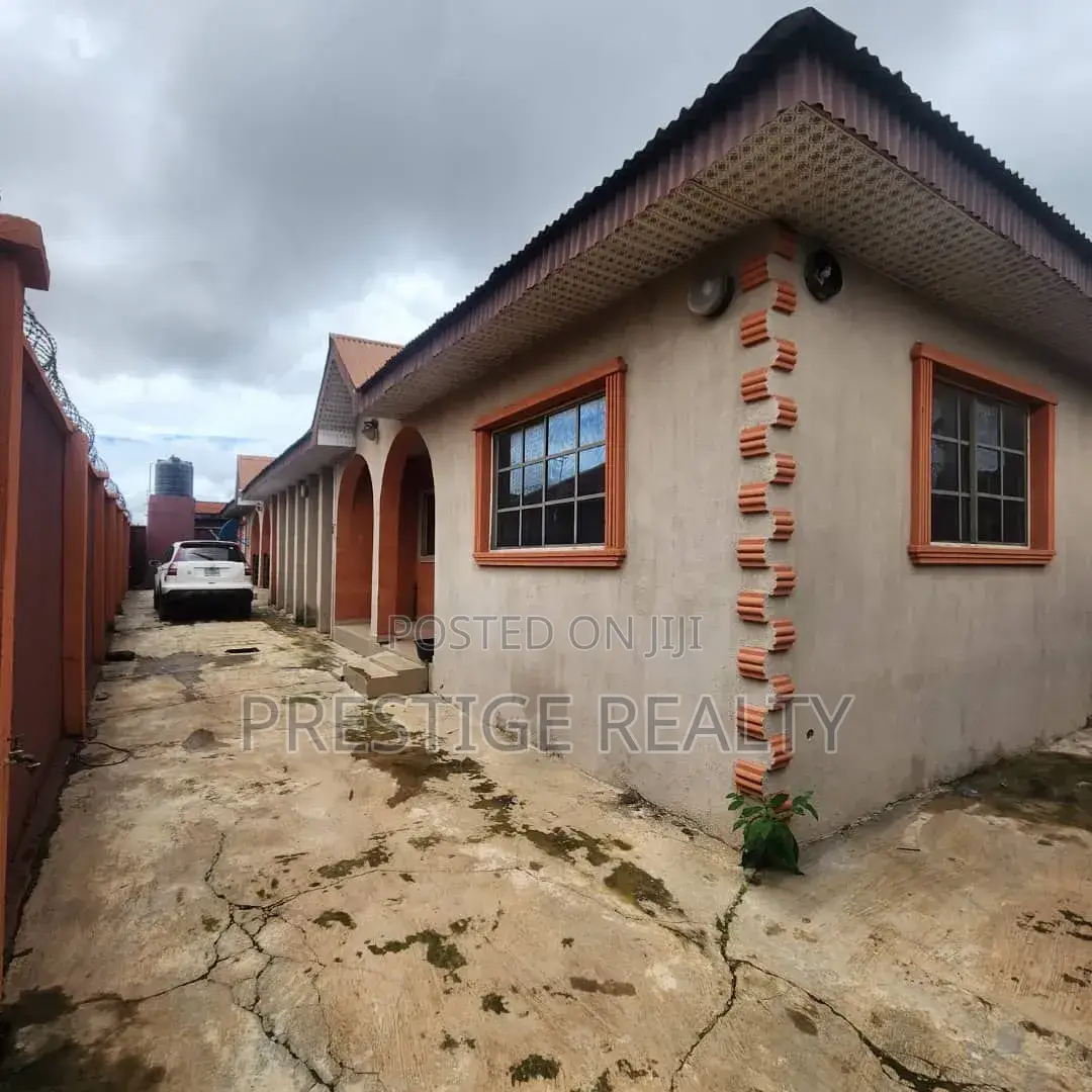 3bdrm Apartment in Oluyole Estate for sale in Oluyole Estate