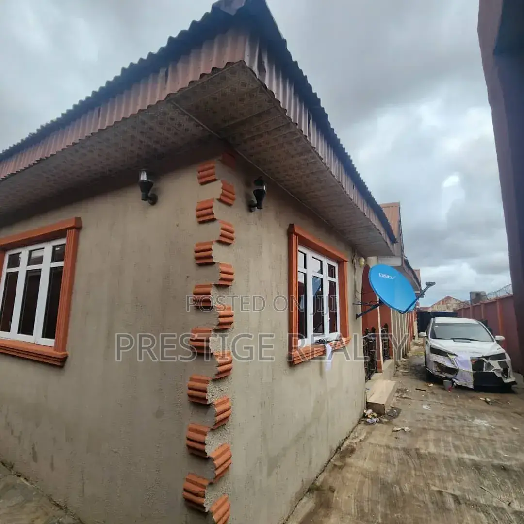 3bdrm Apartment in Oluyole Estate for sale in Oluyole Estate