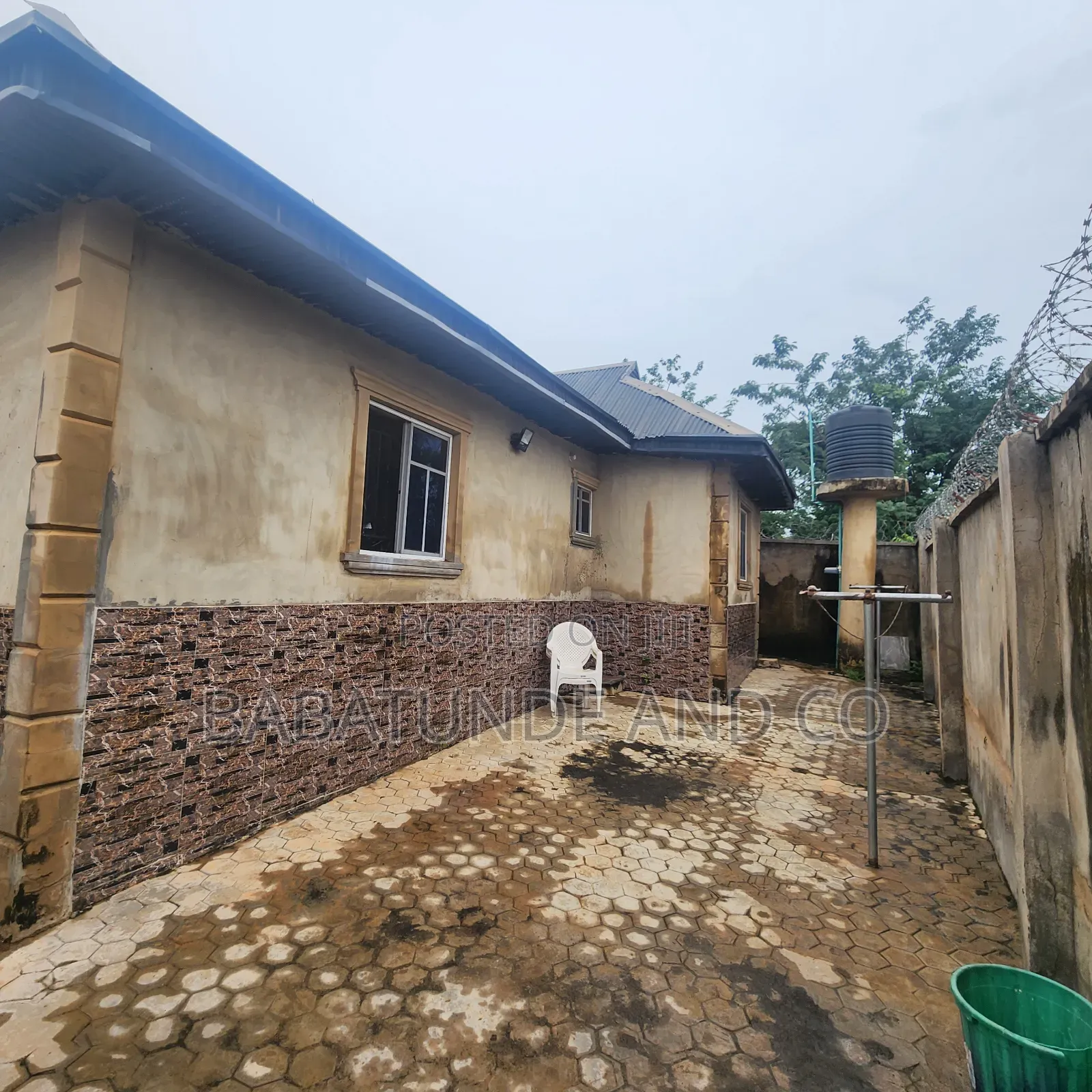 2bdrm Bungalow in Peace Estate,, Ibadan Polytechnic/University for sale in Ibadan Polytechnic/University