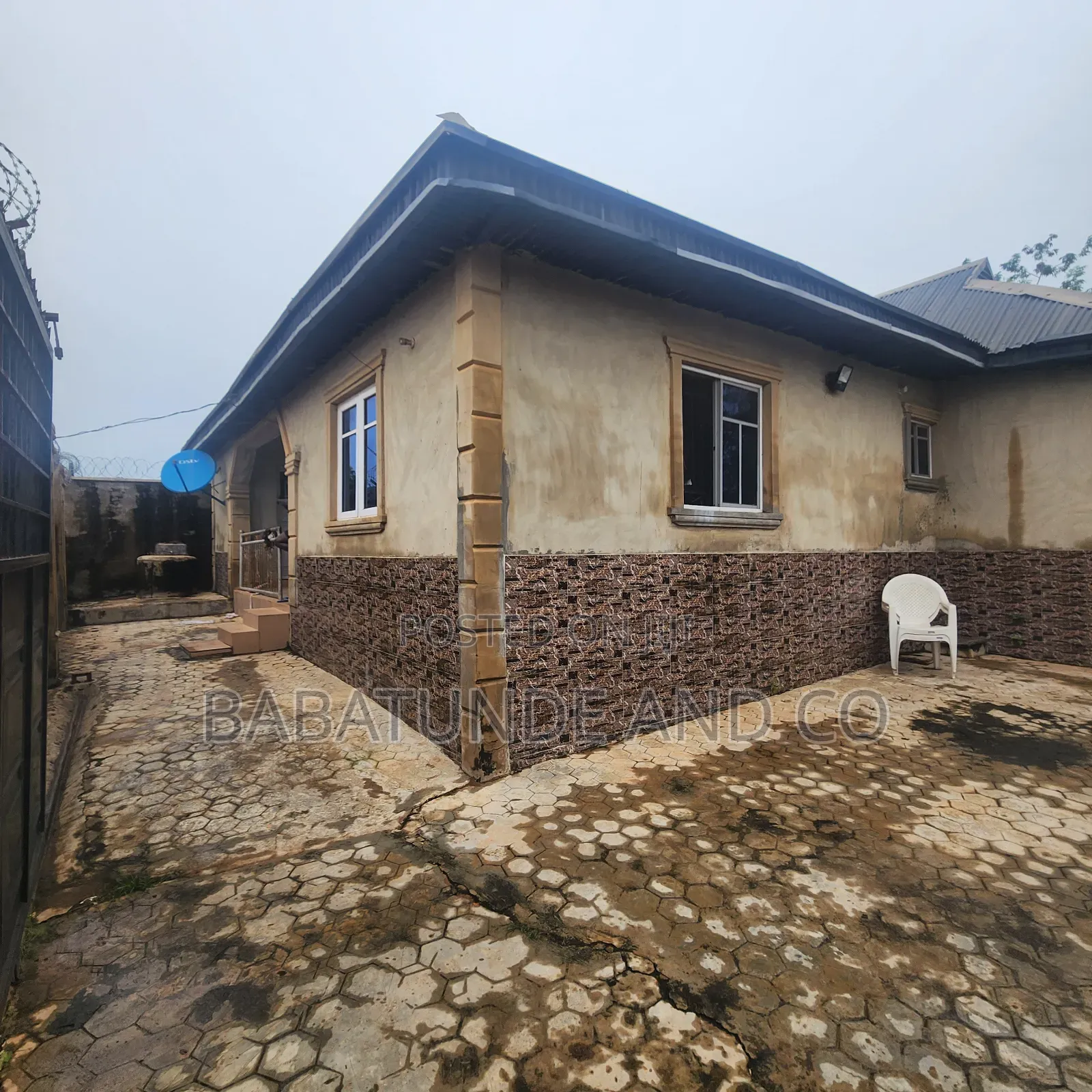 2bdrm Bungalow in Peace Estate,, Ibadan Polytechnic/University for sale in Ibadan Polytechnic/University