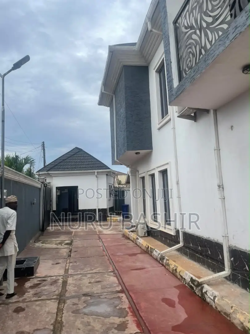 2bdrm Block of Flats in Ore Ofe Estate, Akala Express for rent in Akala Express