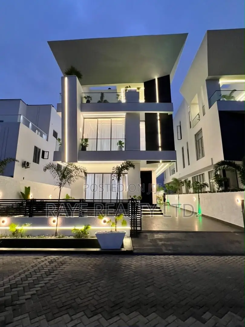 5bdrm Duplex in Lekki for sale in Lekki