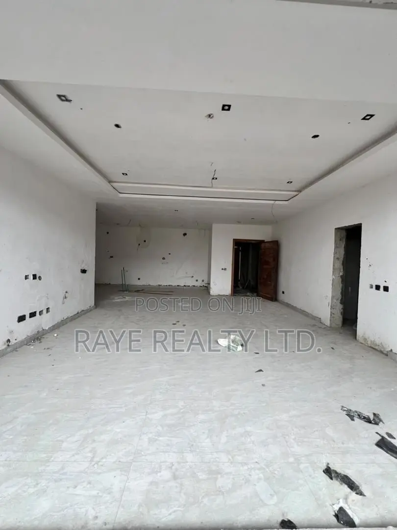 3bdrm Apartment in Lekki Phase 1 for sale in Lekki Phase 1