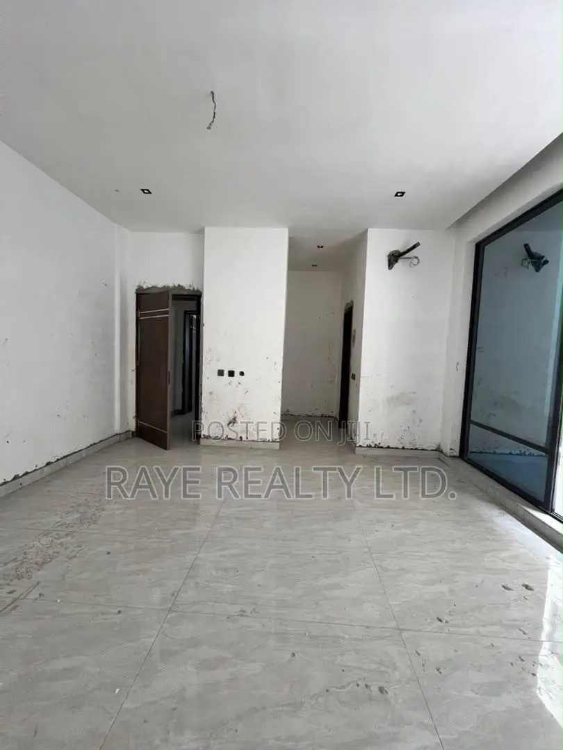 2bdrm Apartment in Lekki Phase 1 for sale in Lekki Phase 1