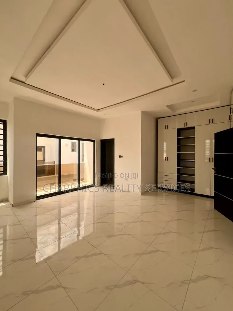 4bdrm Duplex in Off Lekki-Epe Expressway for sale in Off Lekki-Epe Expressway