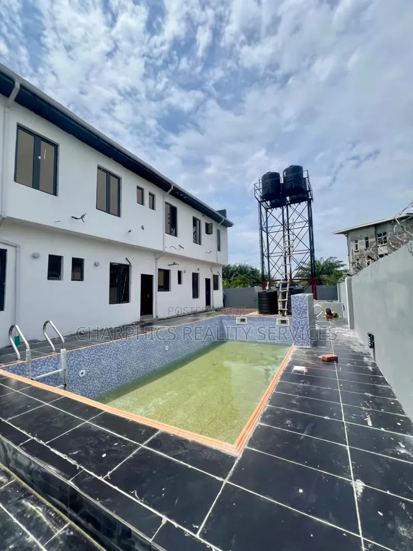 4bdrm Duplex in Off Lekki-Epe Expressway for sale in Off Lekki-Epe Expressway