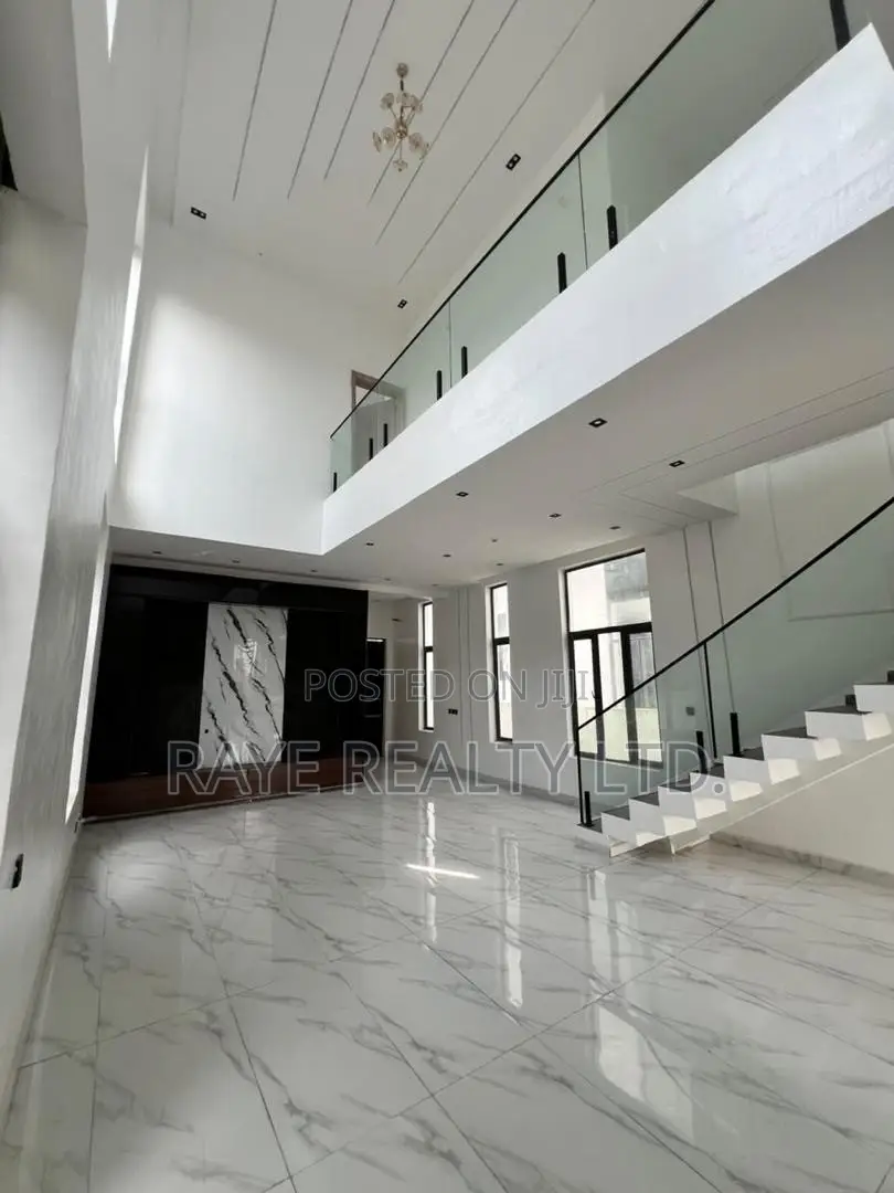 5bdrm Duplex in Ajah for sale in Ajah