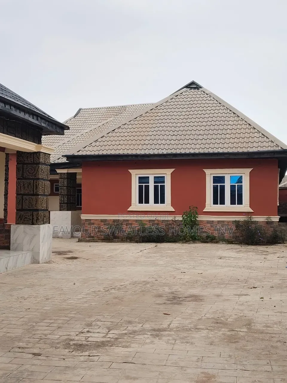 3bdrm Block of Flats in Makogi, Obafemi-Owode for sale in Obafemi-Owode