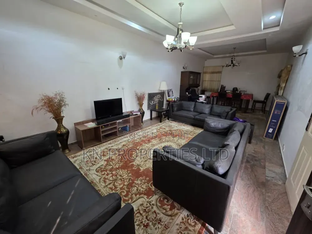 Furnished 3bdrm Bungalow in Estate Life Camp for rent in Life Camp