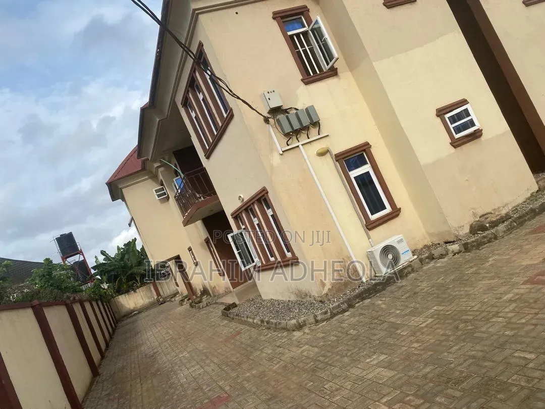 3bdrm Block of Flats in Abiola Estate, Ayobo for sale in Ayobo