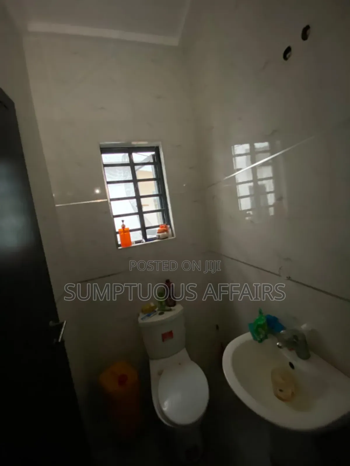 1bdrm Shared Apartment in Jakande for rent in Jakande