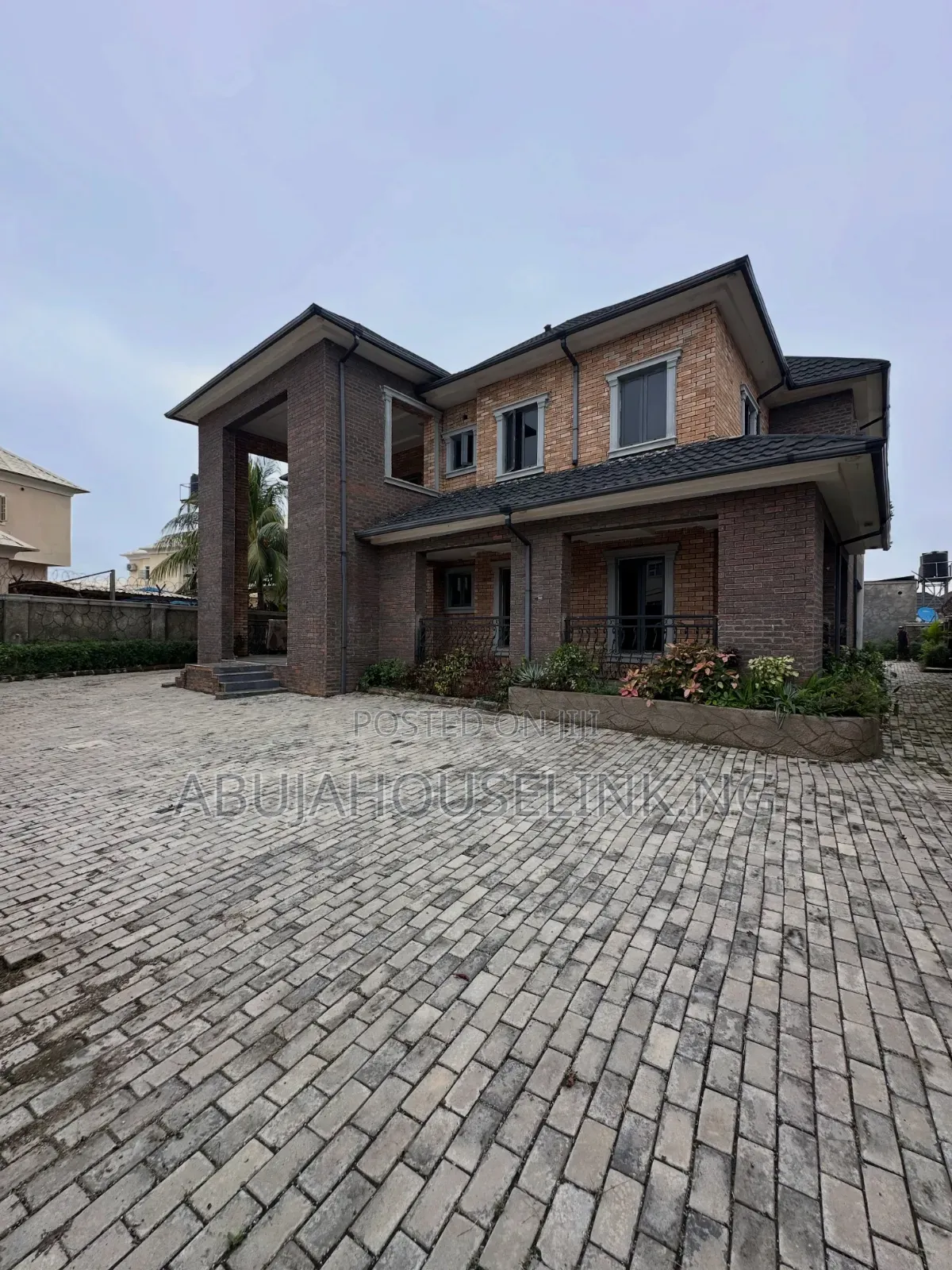 5bdrm Duplex in Lokogoma Abuja for sale in Lokogoma