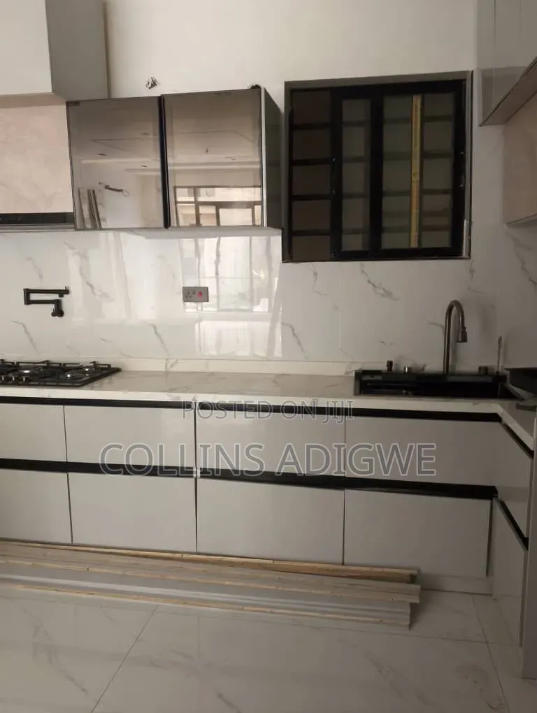 2bdrm Apartment in Lekki Phase 1 for sale in Lekki Phase 1