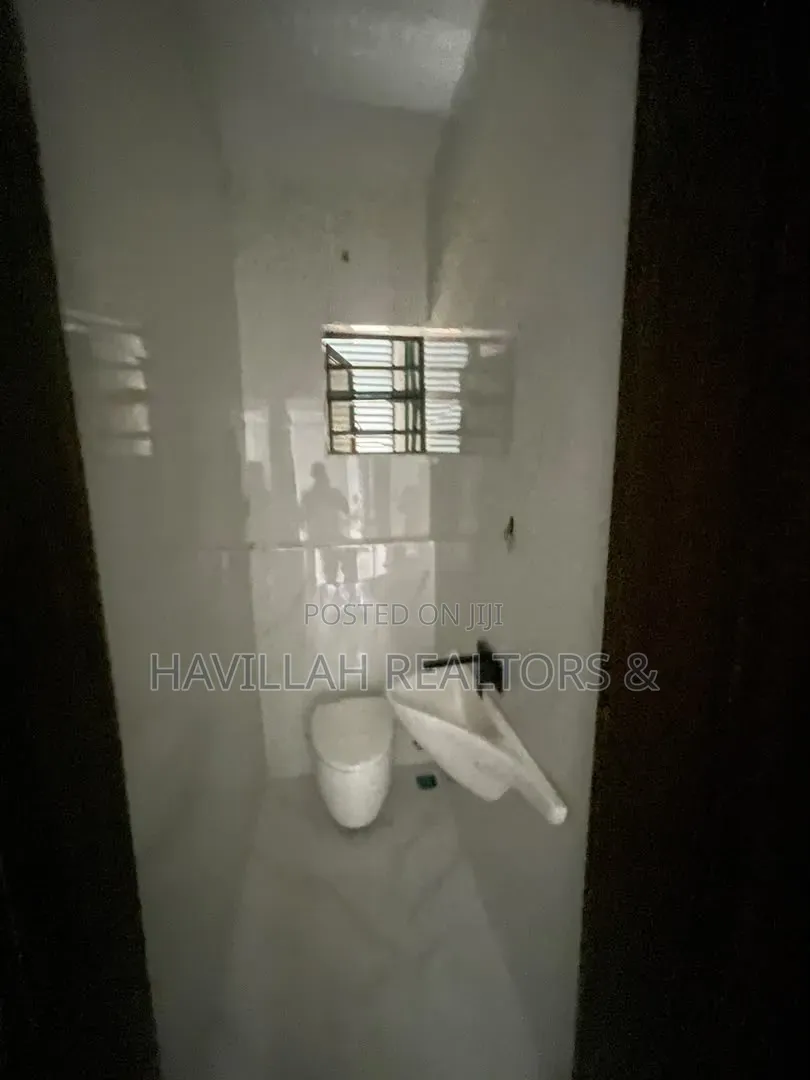 2bdrm Apartment in GRA Phase 2 Shangisha for sale in GRA Phase 2 Shangisha