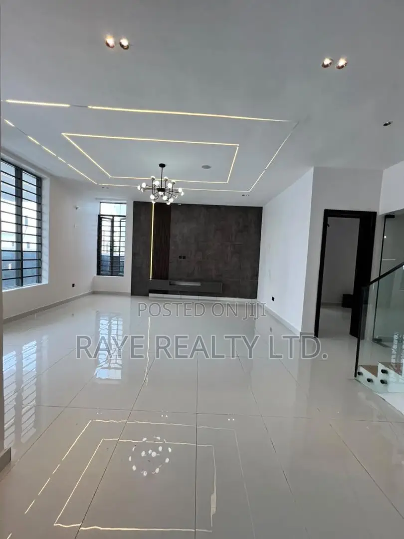 4bdrm Duplex in Ajah for sale in Ajah