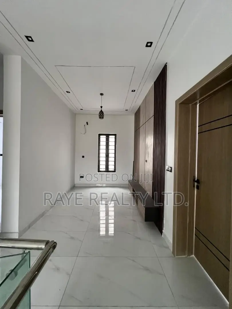 4bdrm Duplex in Ajah for sale in Ajah