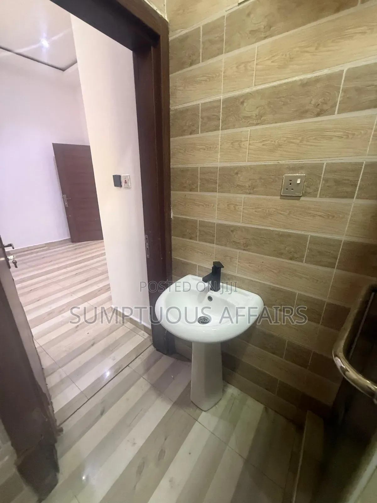 1bdrm Shared Apartment in Osapa London for rent in Osapa london