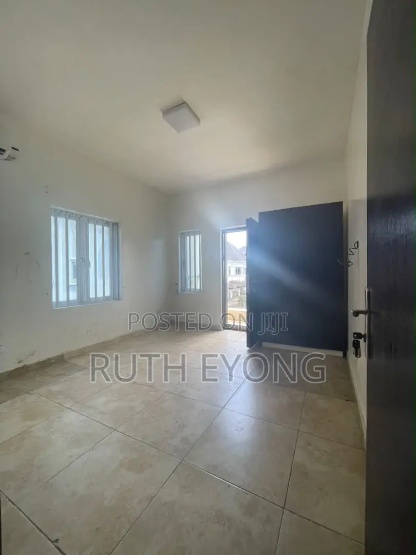 2bdrm Apartment in Lekki Phase 1 for rent in Lekki Phase 1