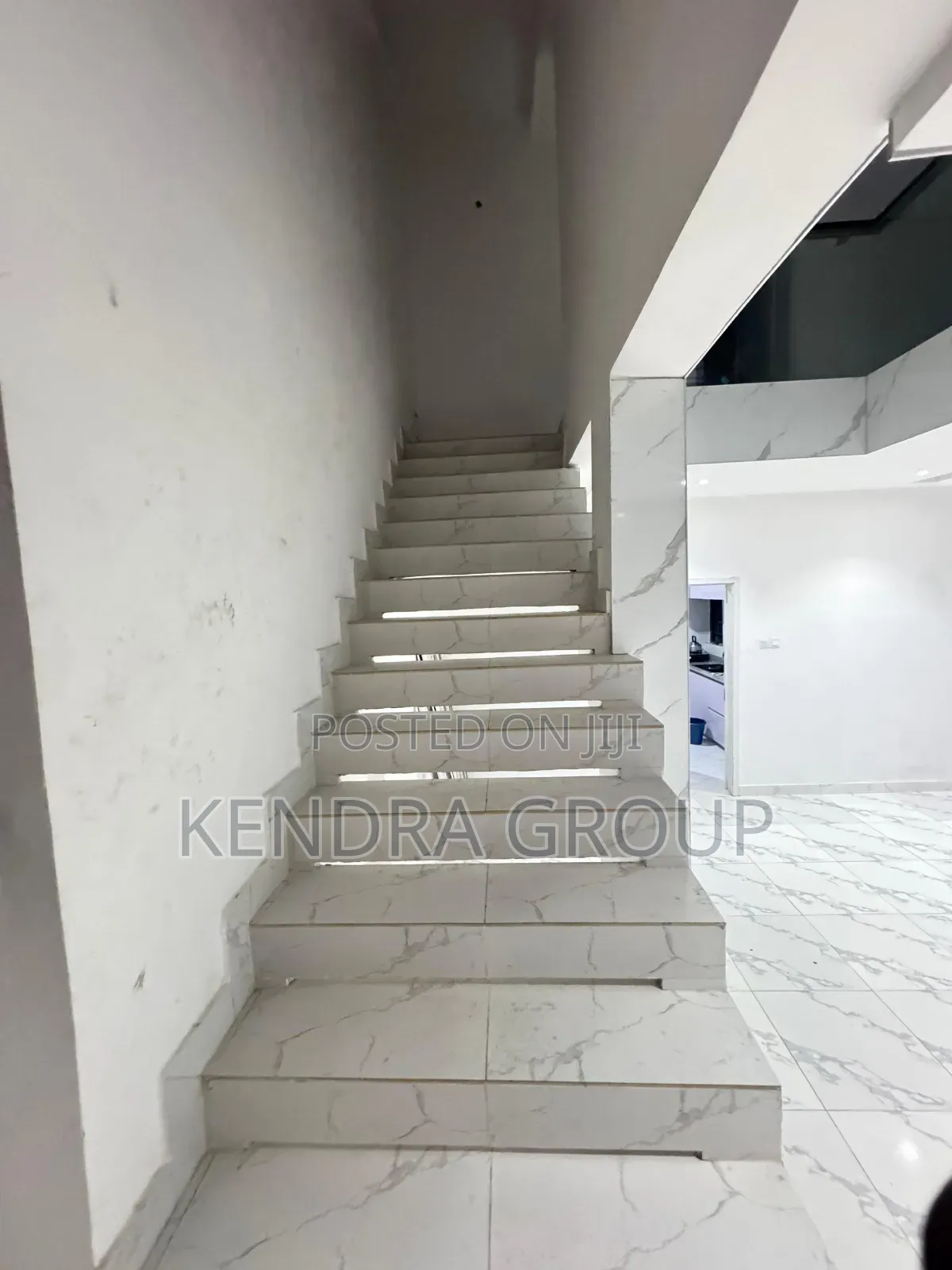 4bdrm Duplex in Ologolo for rent in Ologolo