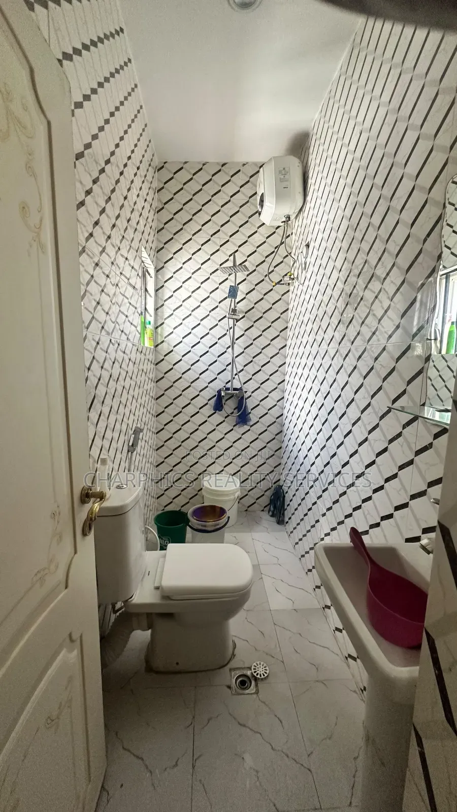 Furnished 3bdrm Apartment in Dawaki for sale in Dawaki