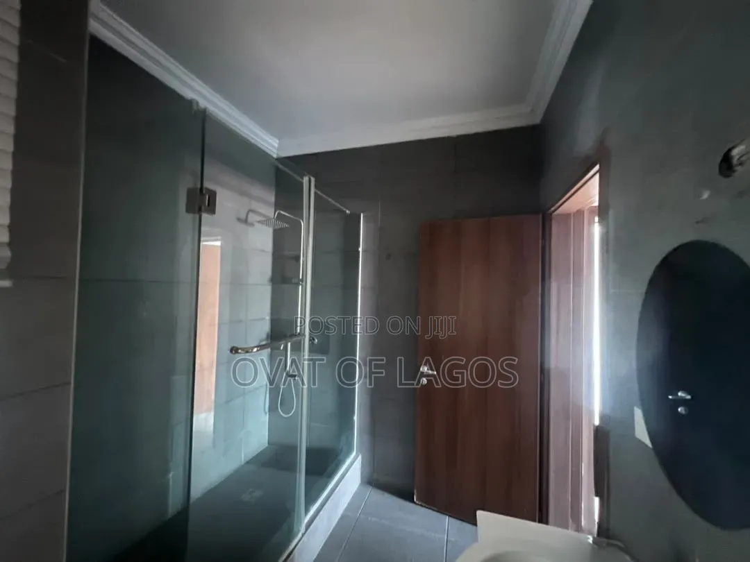 3bdrm Duplex in Lekki Phase 1 for rent in Lekki Phase 1