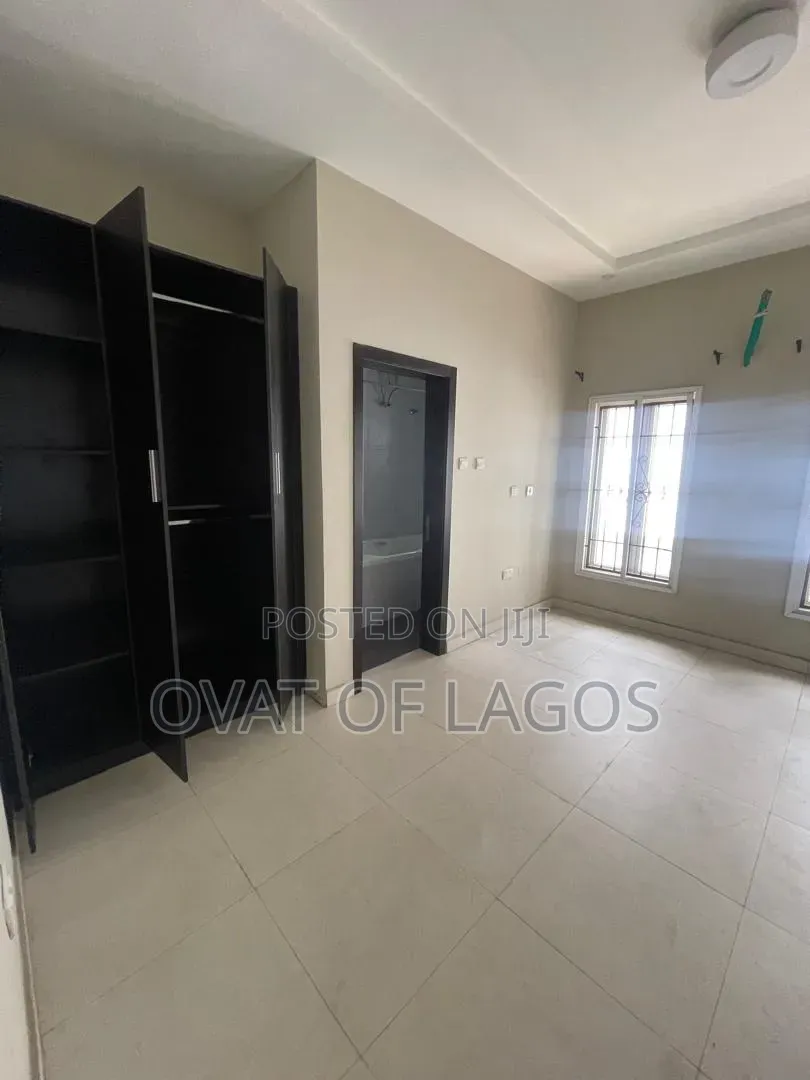 3bdrm Duplex in Chevron for rent in Chevron