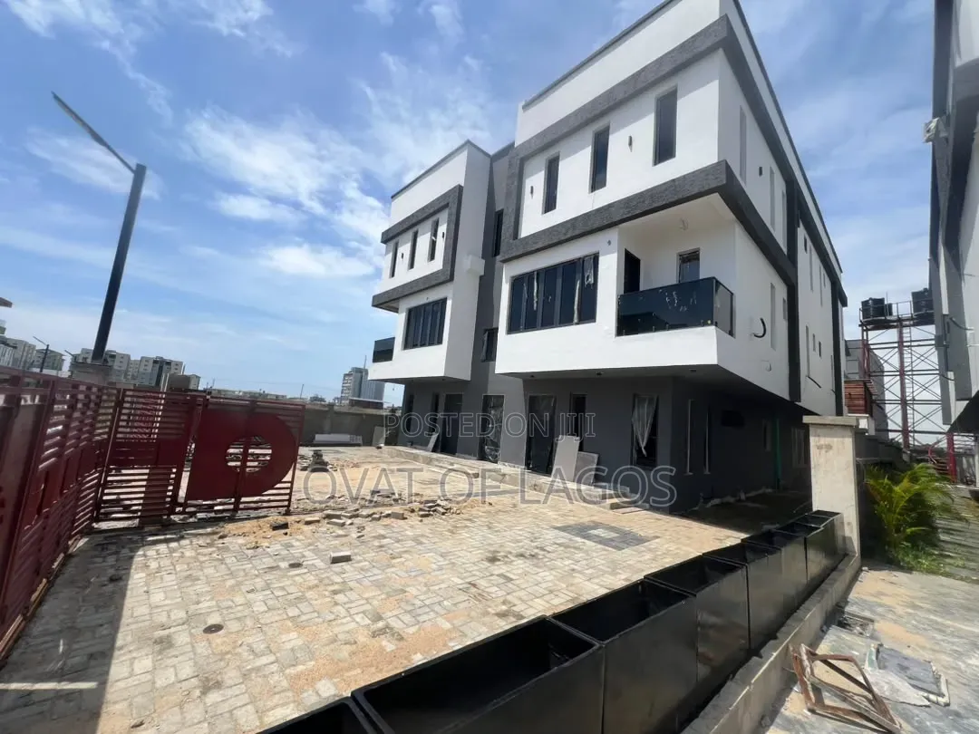 3bdrm Apartment in Lekki Phase 1 for sale in Lekki Phase 1