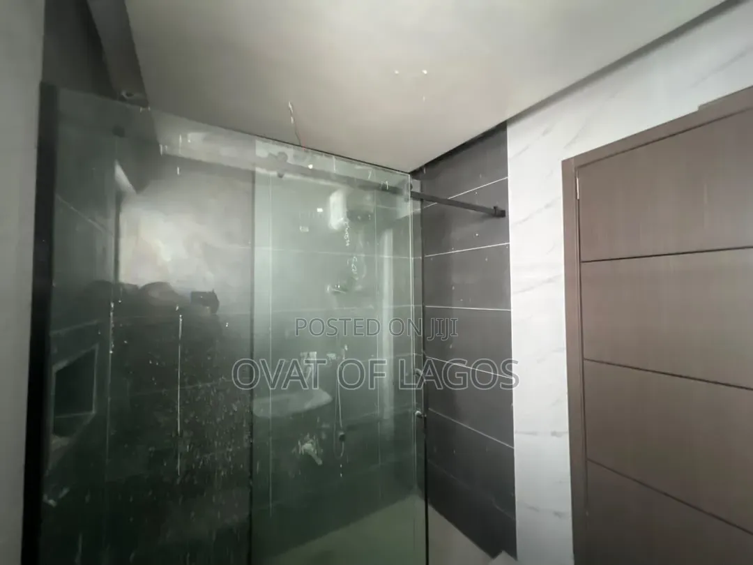 3bdrm Apartment in Lekki Phase 1 for sale in Lekki Phase 1
